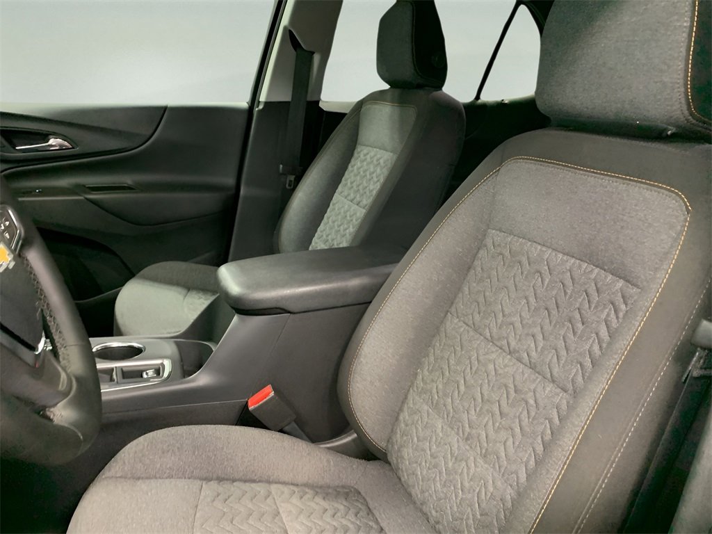 2024 Chevrolet Equinox LT photo 25