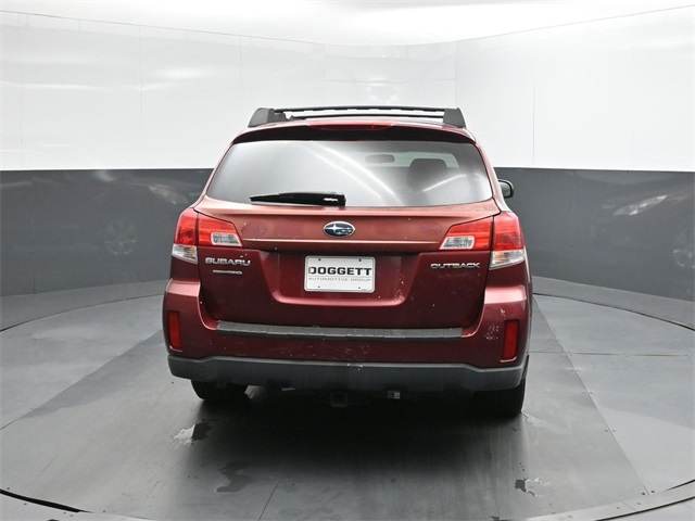 2011 Subaru Outback 2.5i Premium photo 2