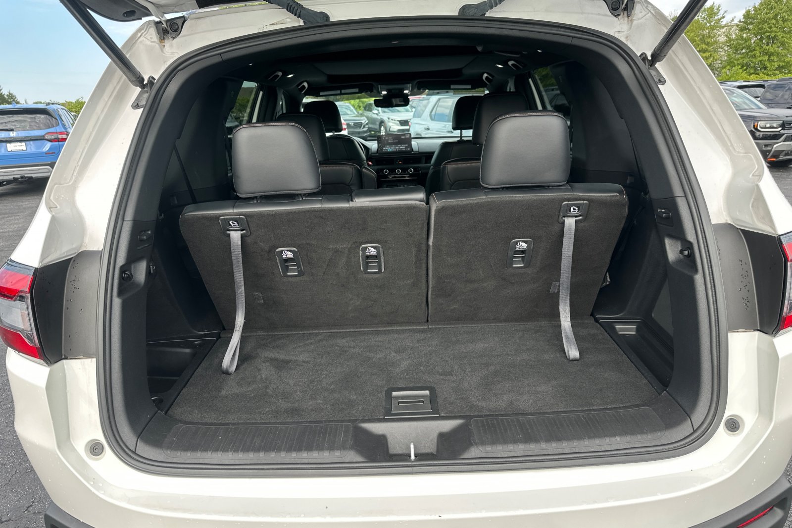 2023 Honda Pilot TrailSport photo 18