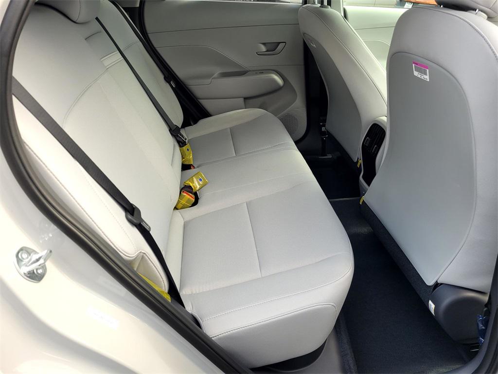 2026 Hyundai Kona SEL photo 14