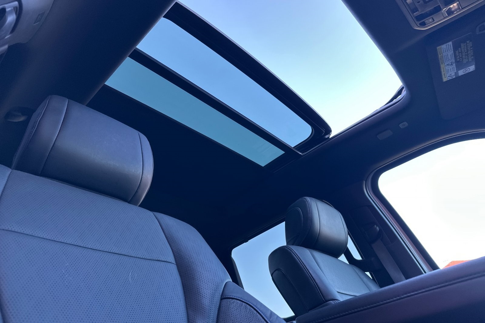 2022 Toyota Tundra Platinum photo 12