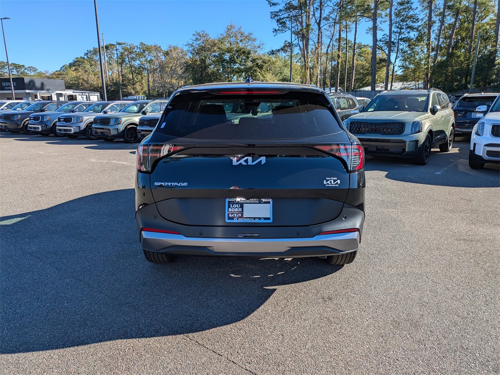 2026 Kia Sportage EX photo 4