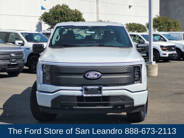 2025 Ford F-150 Lightning photo 3
