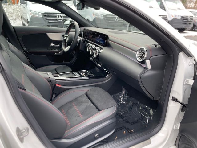 2024 Mercedes Benz CLA 250 photo 25