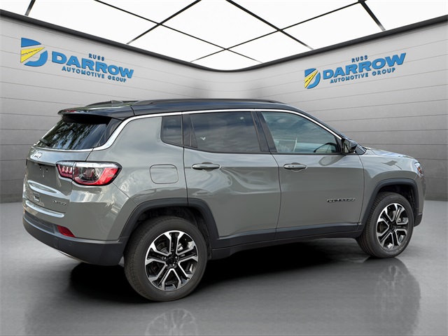 2023 Jeep Compass Limited photo 4