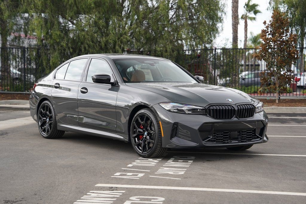 2026 BMW 3 Series 330i's photo