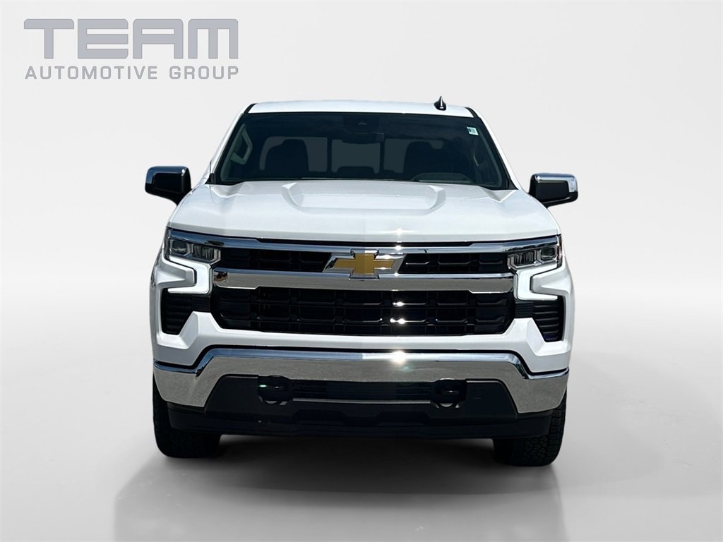 2025 Chevrolet Silverado 1500 LT photo 2