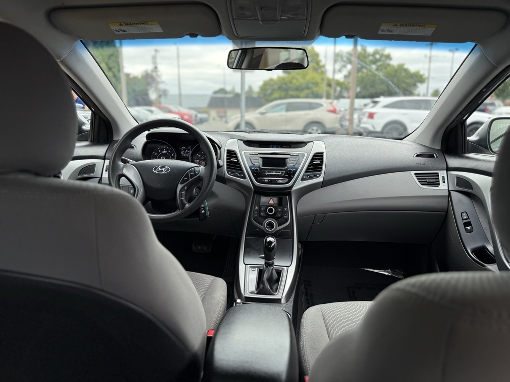 2014 Hyundai Elantra SE photo 24