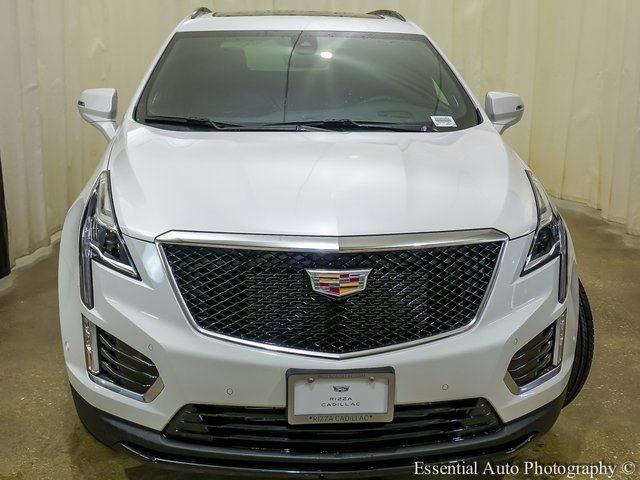 2025 Cadillac XT5 Sport photo 3