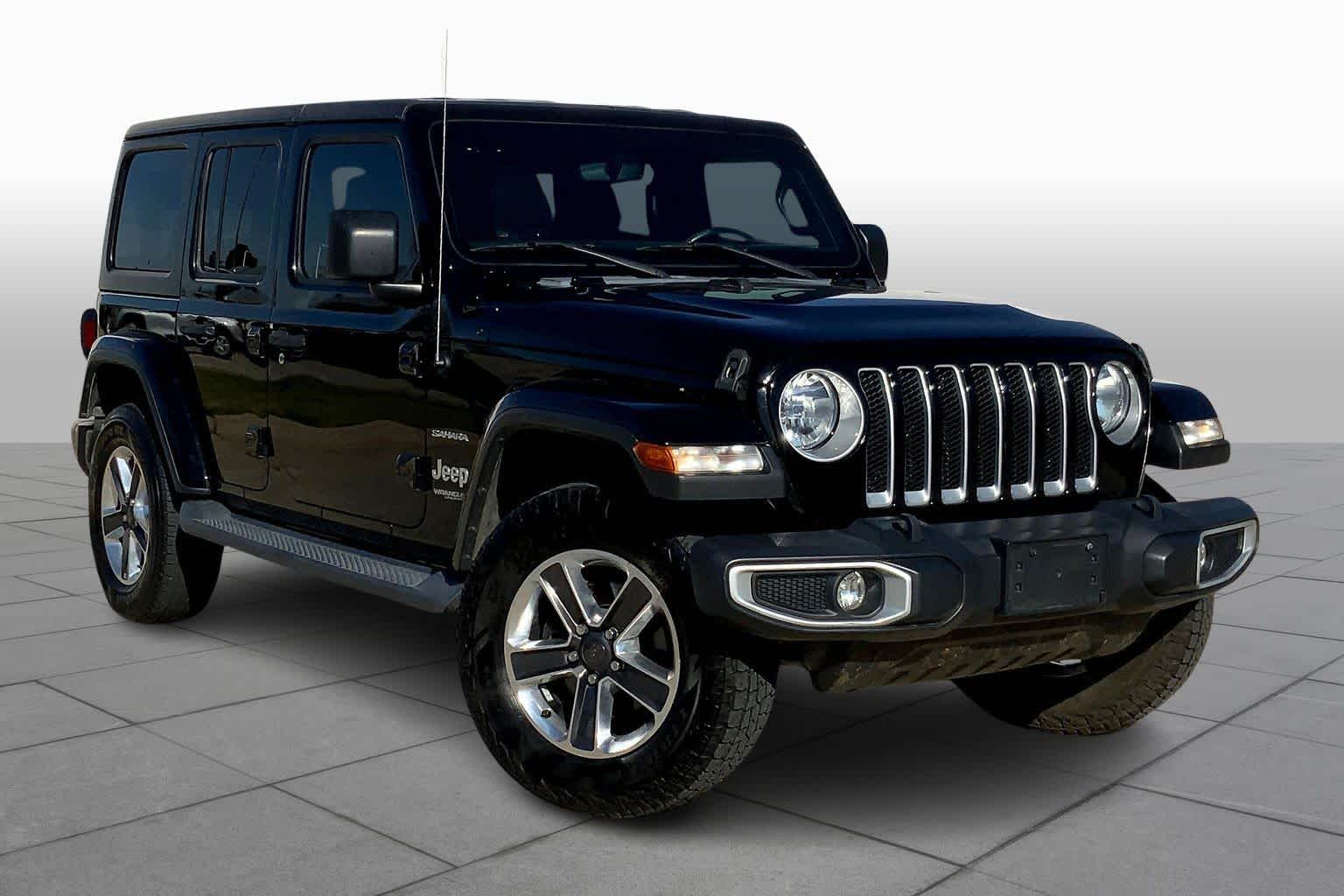 2019 Jeep Wrangler Unlimited Sahara photo 2