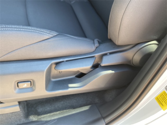 2025 Toyota Tacoma SR5 4x4 Double Cab photo 17