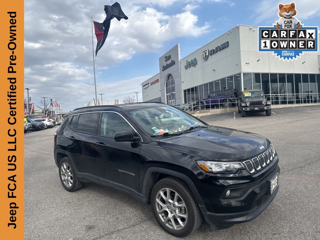 2022 Jeep Compass Latitude Lux