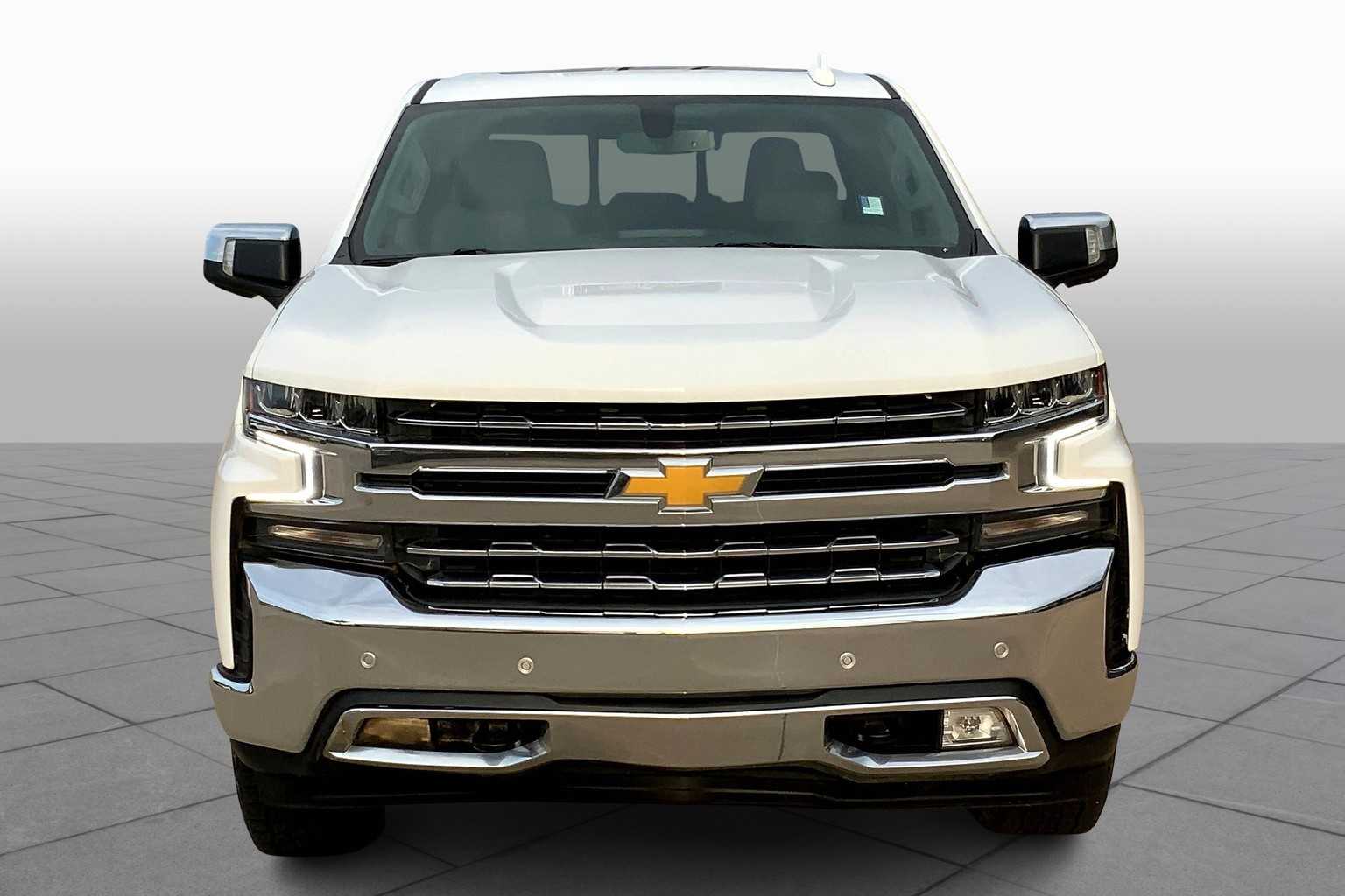 2022 Chevrolet Silverado 1500 LTZ photo 3