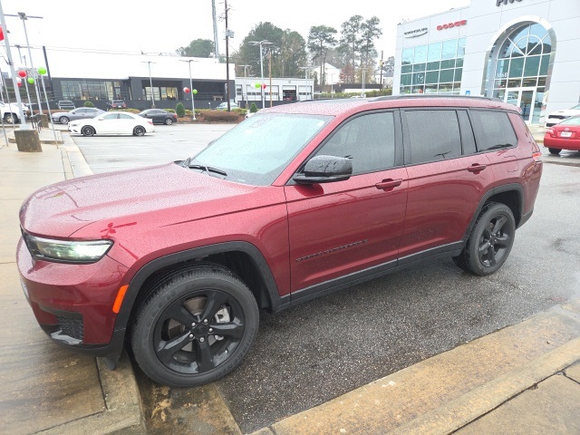 2023 Jeep Grand Cherokee L Altitude's photo