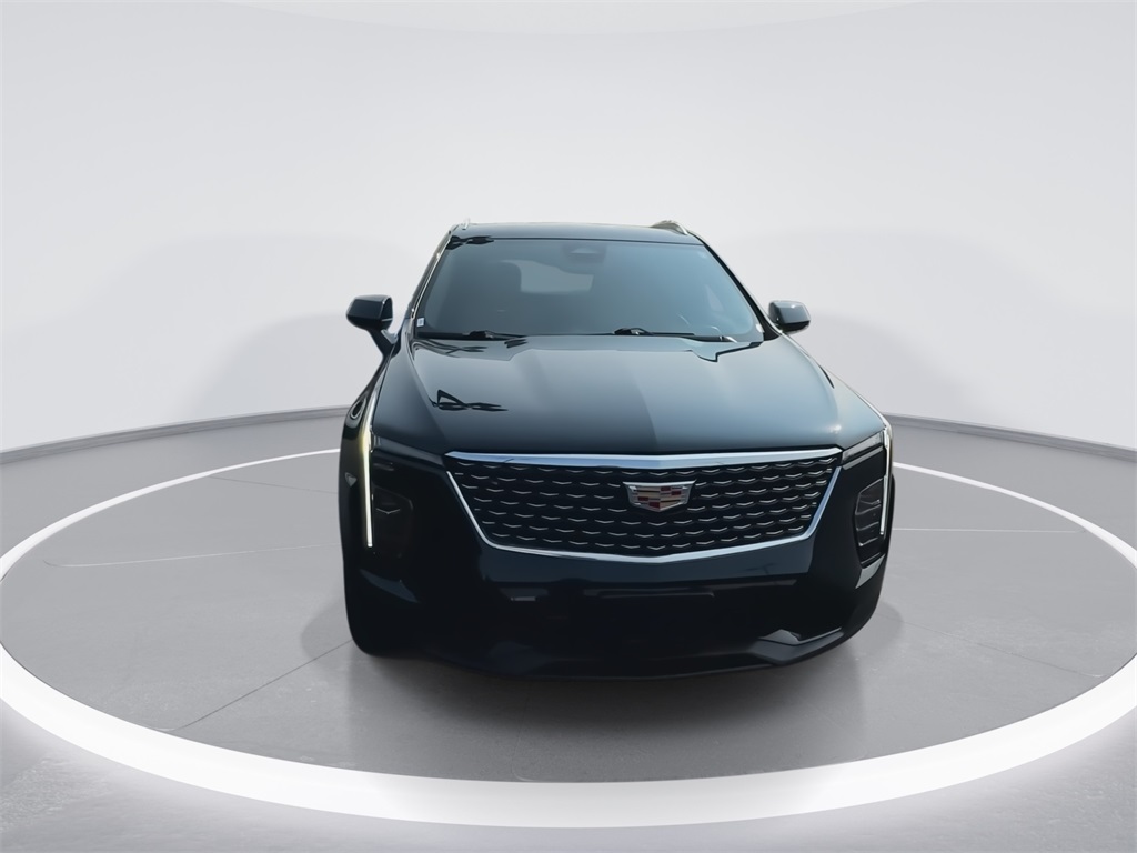2024 Cadillac XT4 Premium Luxury photo 3