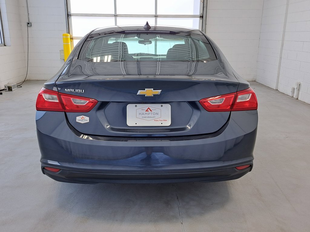 2021 Chevrolet Malibu LS photo 6