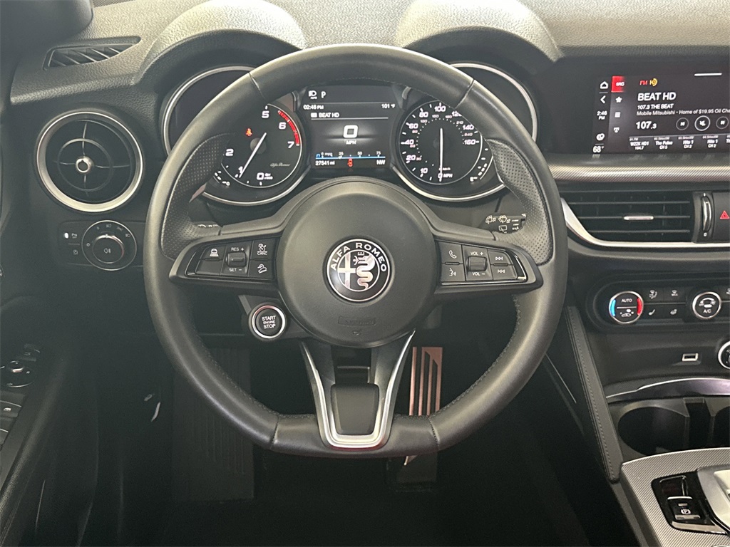 2023 Alfa Romeo Stelvio Ti photo 15