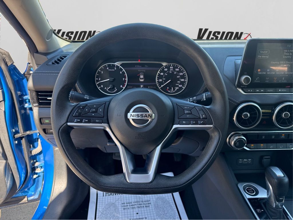 2023 Nissan Sentra SV photo 12