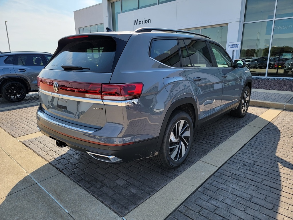 2026 Volkswagen Atlas SE Technology photo 2