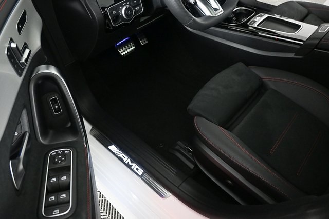 2025 Mercedes Benz CLA AMG 45 4MATIC photo 2