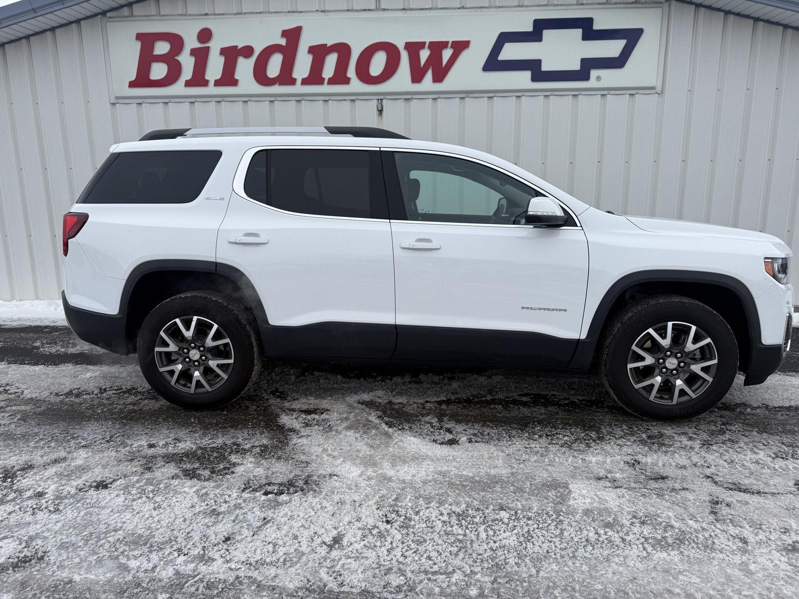 2023 GMC Acadia SLE's photo