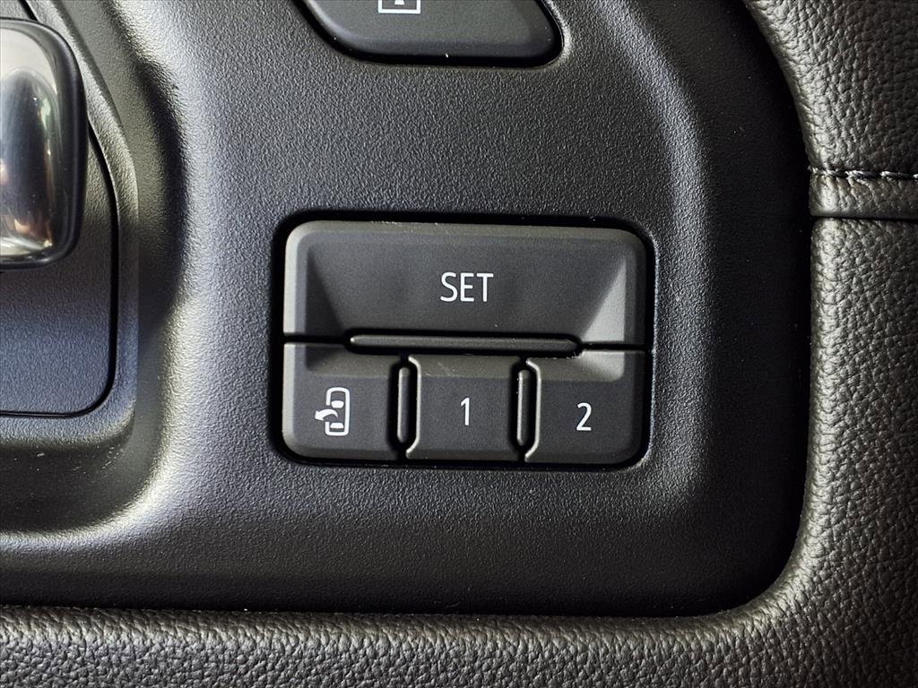 2019 Chevrolet Silverado 1500 LTZ photo 8