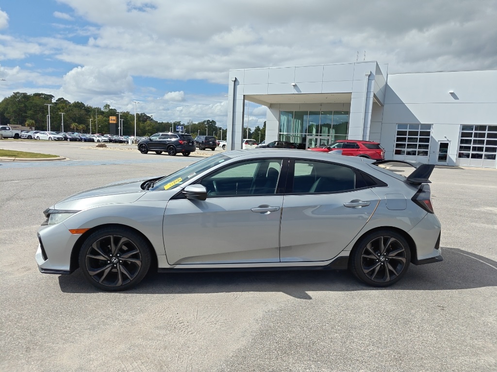 2018 Honda Civic Sport photo 4