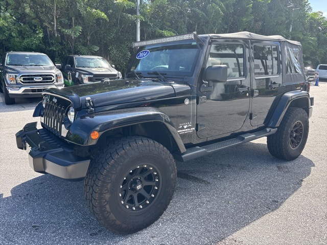 2014 Jeep Wrangler Unlimited Sahara photo 7