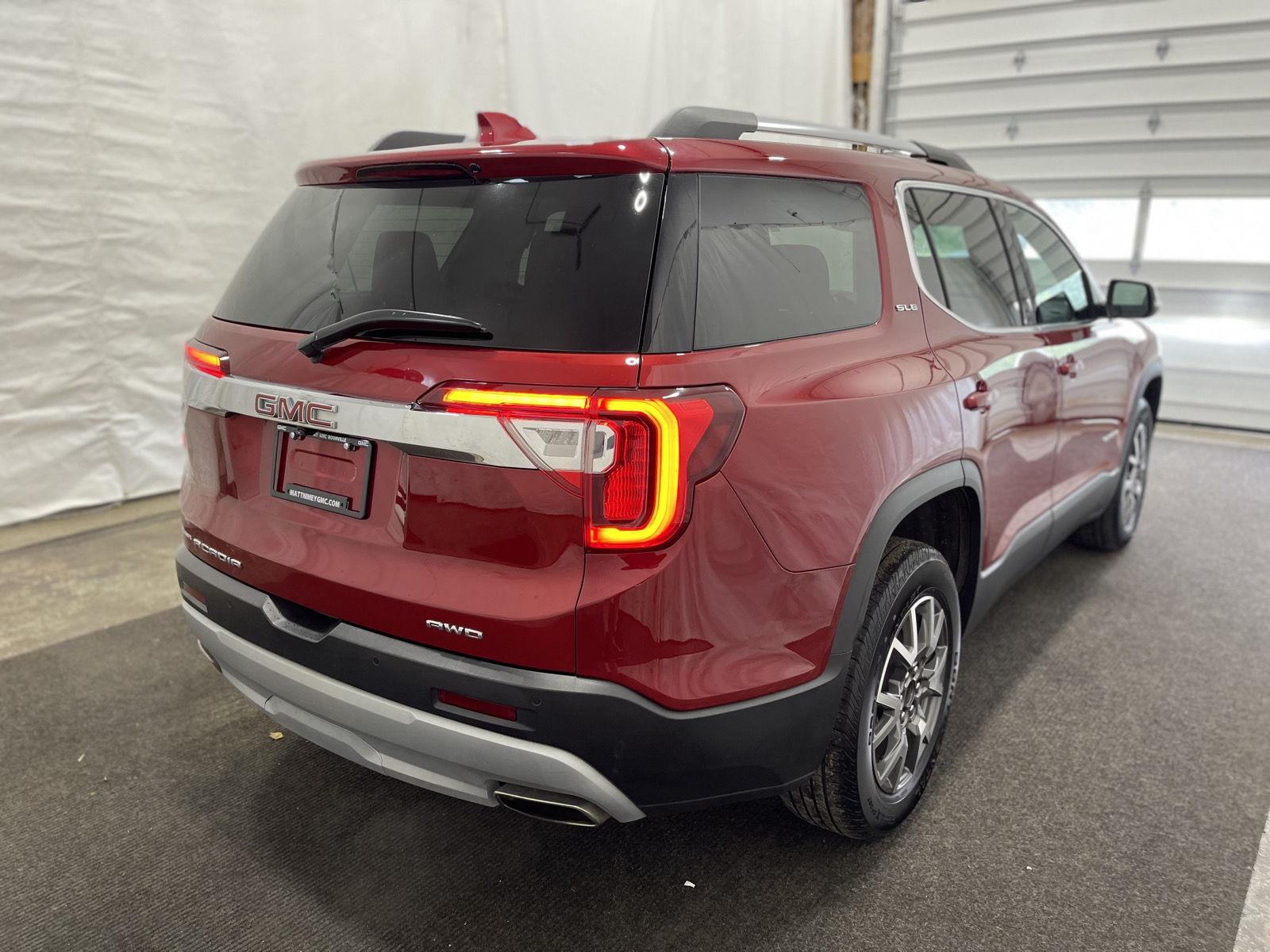 2023 Gmc Acadia SLE photo 4