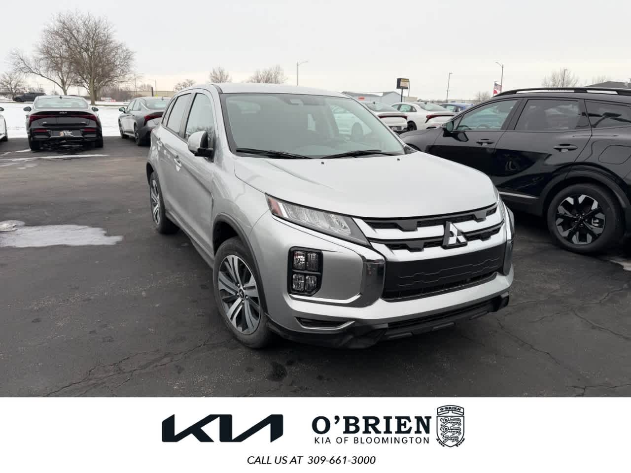 2025 Mitsubishi Outlander Sport SE's photo