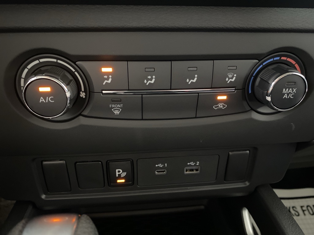 2025 Nissan Frontier SV photo 13