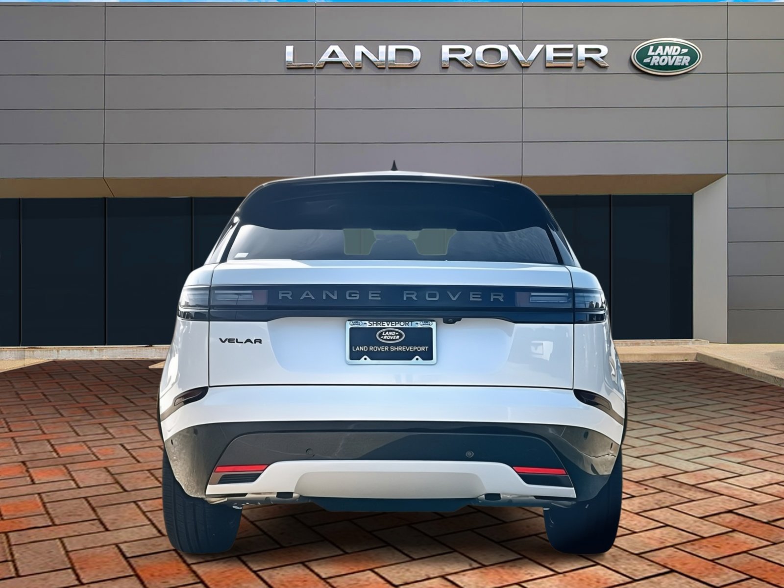 2025 Land Rover Range Rover Velar SE photo 4