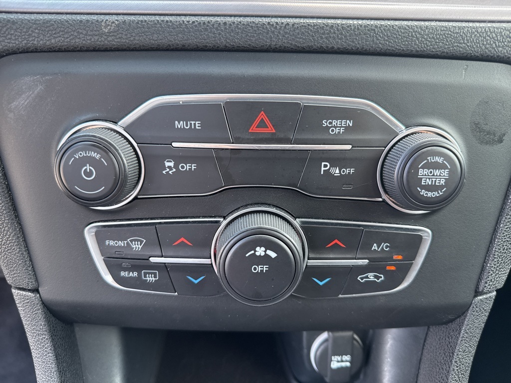 2023 Dodge Charger SXT photo 17