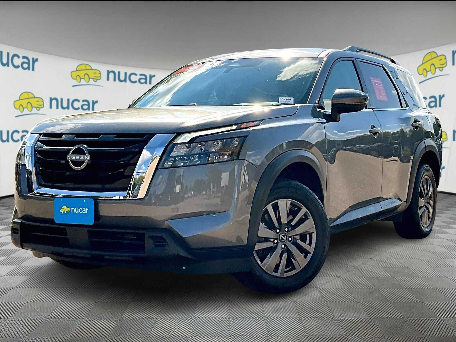 2025 Nissan Pathfinder SV photo 3