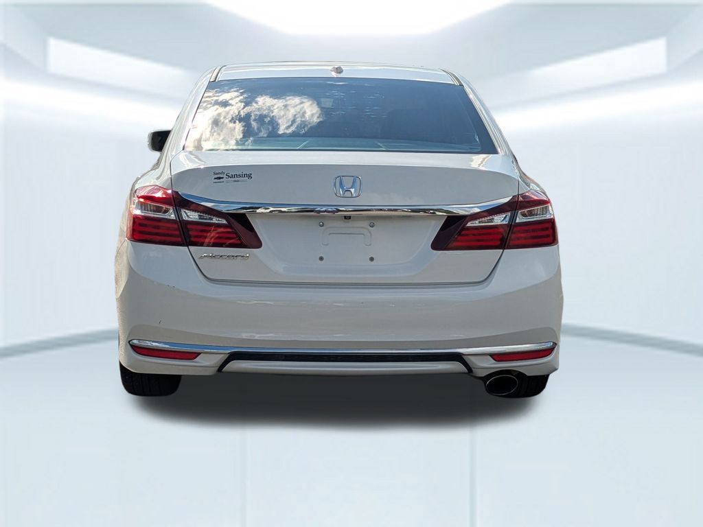 2016 Honda Accord EX photo 3