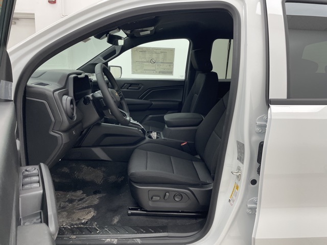 2026 Chevrolet Colorado Work Truck photo 2
