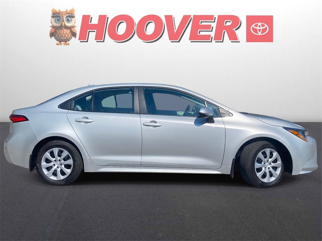 2024 Toyota Corolla LE photo 2