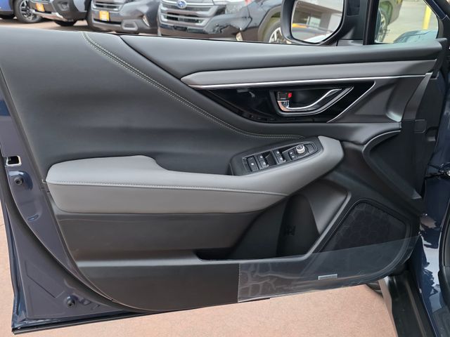 2025 Subaru Outback Onyx Edition XT photo 16