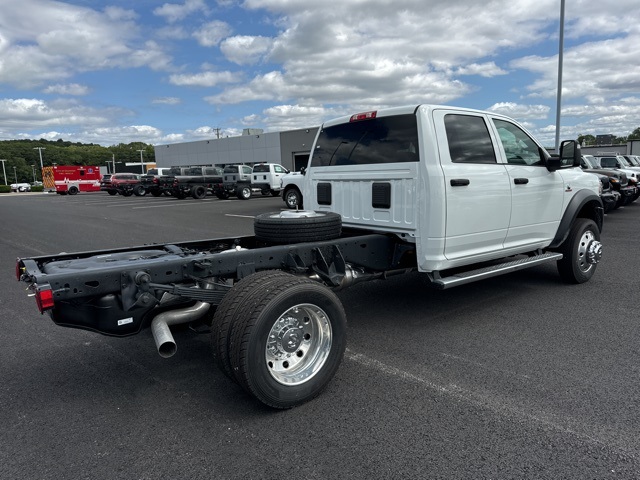 2024 Ram 4500 Tradesman photo 3