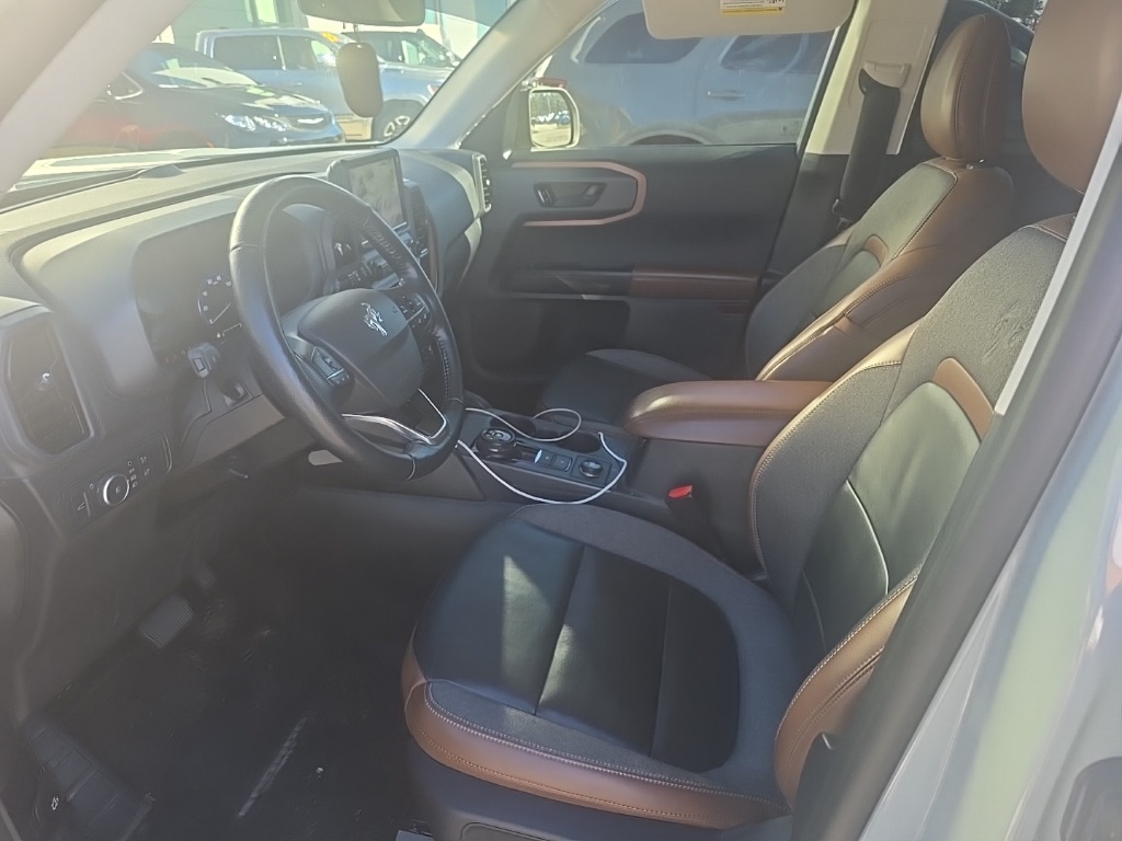 2022 Ford Bronco Sport Outer Banks photo 4