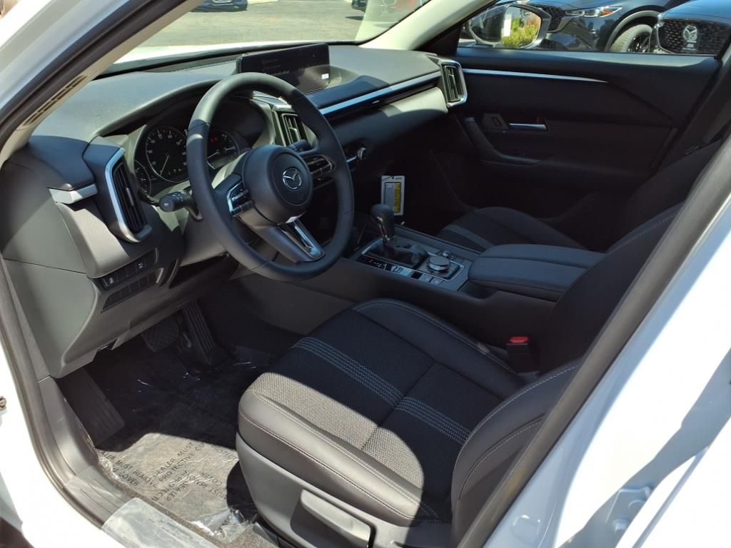 2025 Mazda CX-50 2.5 Select photo 14