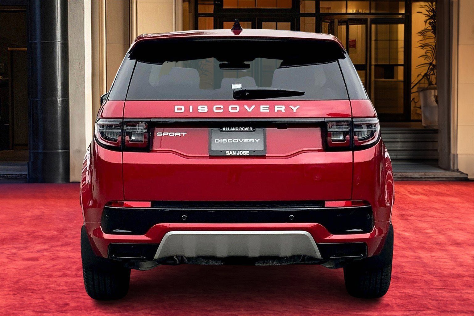 2025 Land Rover Discovery Sport S photo 4