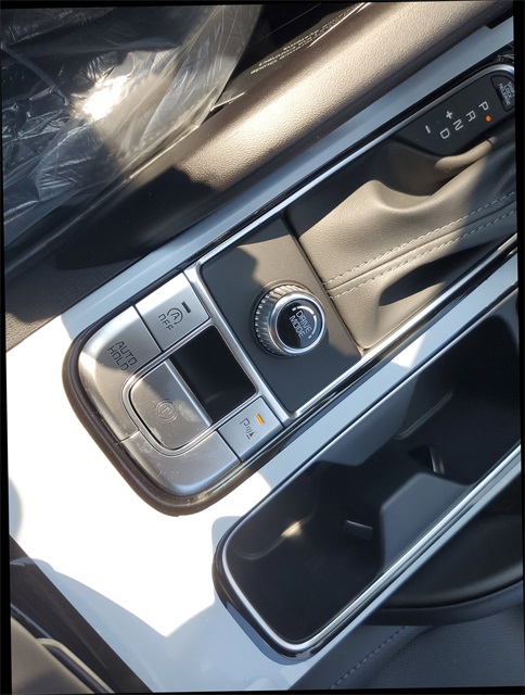 2025 Kia Telluride LX photo 28