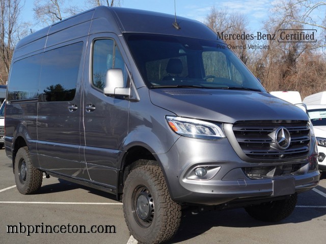 2023 Mercedes-Benz Sprinter Crew Van