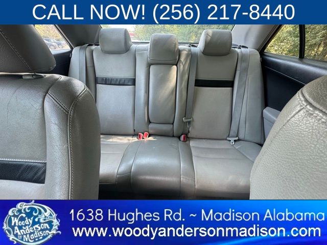 2013 Toyota Camry XLE photo 8
