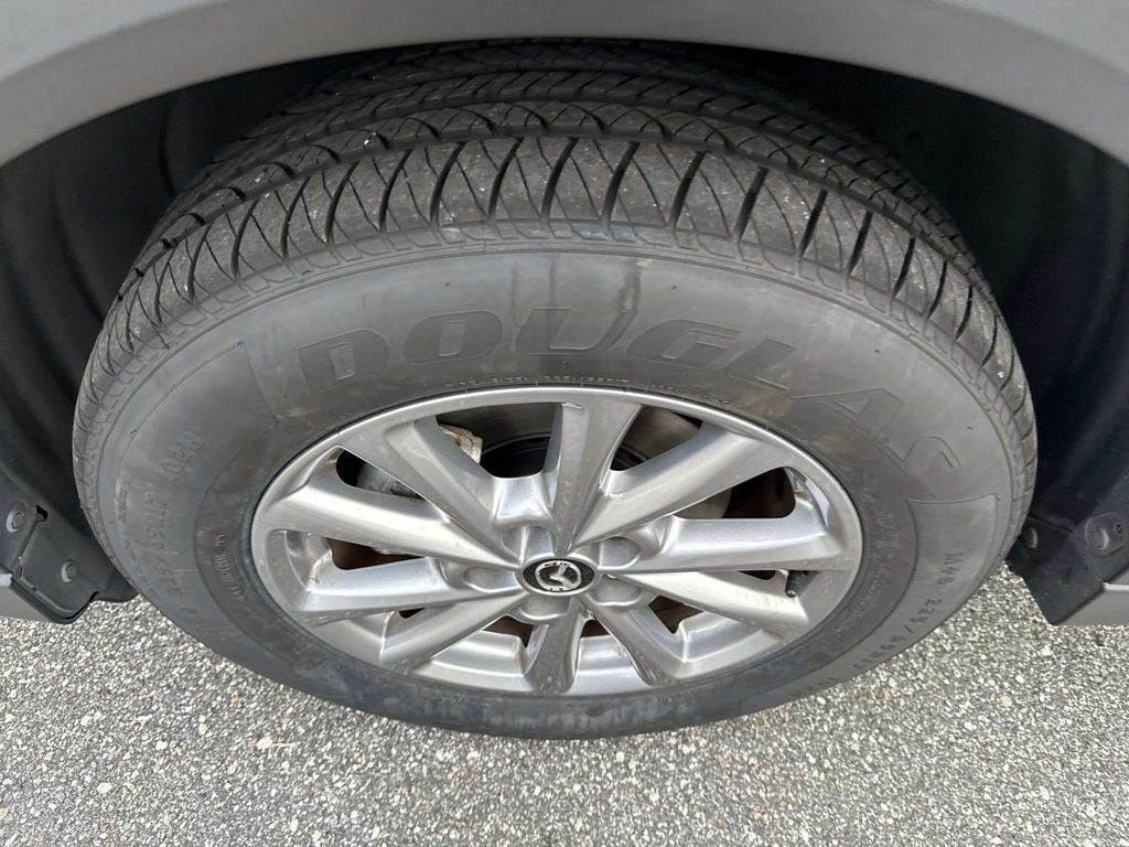 2022 Mazda CX-5 2.5 S Preferred photo 10