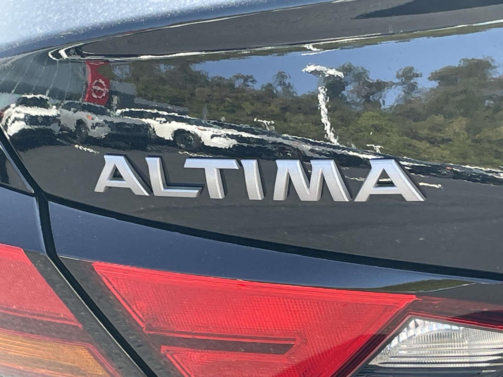 2025 Nissan Altima 2.5 SV photo 10