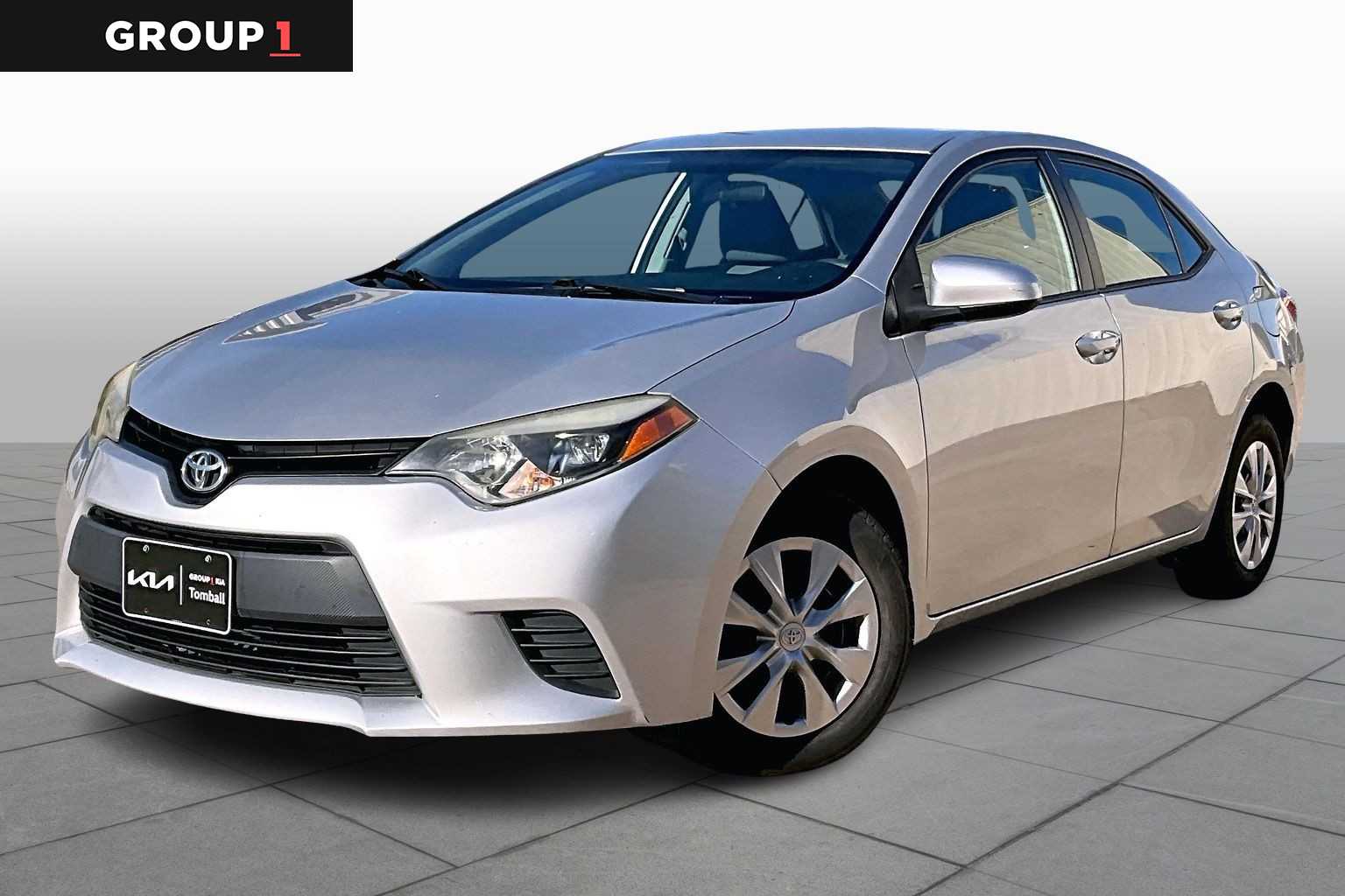 2014 Toyota Corolla LE's photo