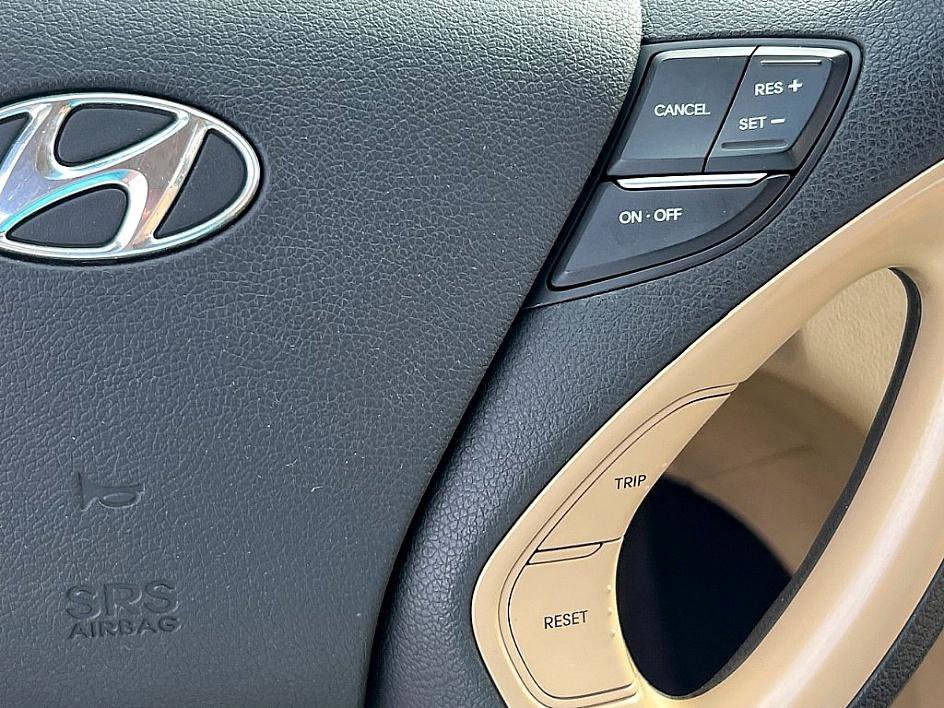 2013 Hyundai Sonata GLS photo 13