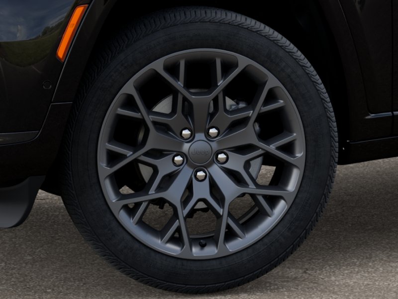 2025 Jeep Grand Cherokee L Summit photo 3